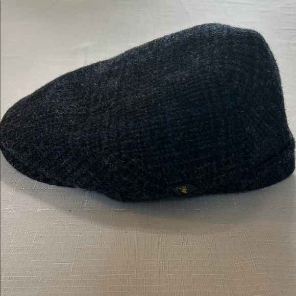 Mucros Weavers Classic Black Checkered Men's Hat - Picture 2 of 6